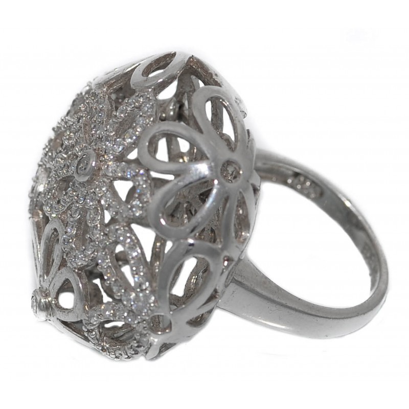 Ring in silver openwork daisy zircons